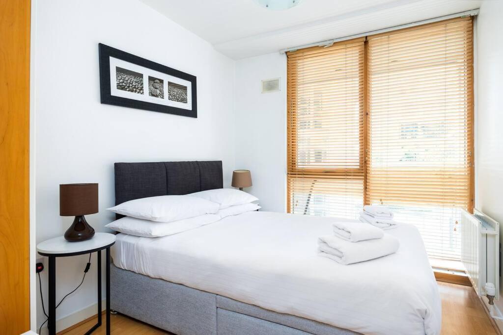 Lovely 2 Bedroom Apartment With Balcony Dublino Esterno foto