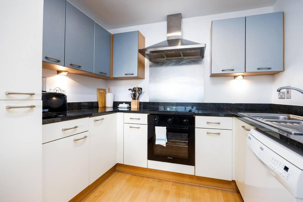 Lovely 2 Bedroom Apartment With Balcony Dublino Esterno foto